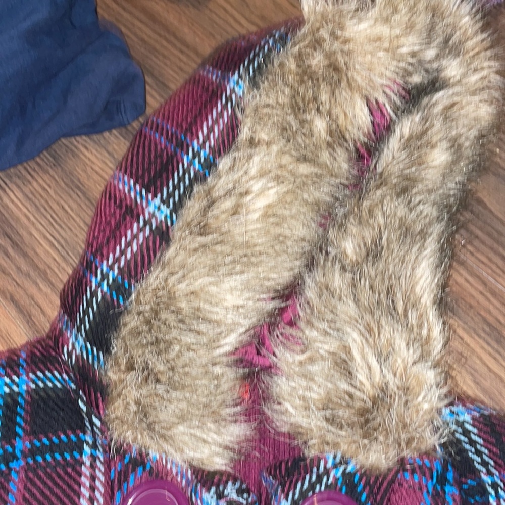 Vest - Picture 2 of 3